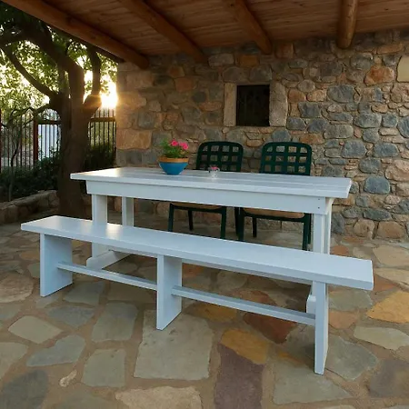 Feriehus Authenticity Of Living In Mani For Nature Lovers Orovas